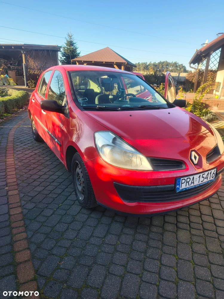 Renault Clio - 1