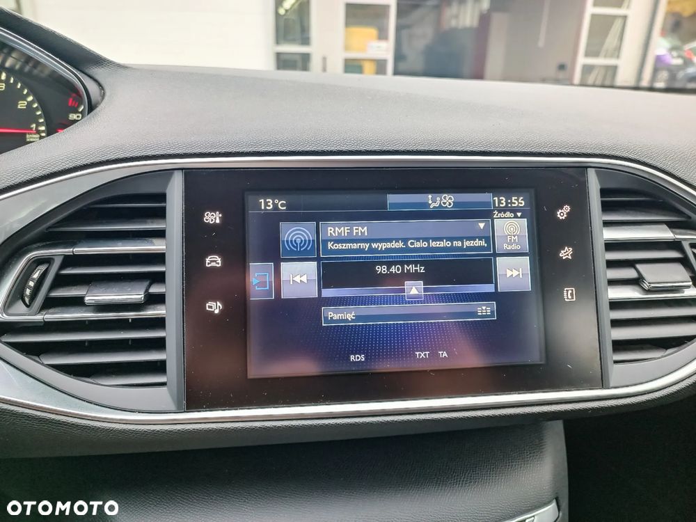 Peugeot 308 1.2 PureTech Active S&S EAT6 - 18