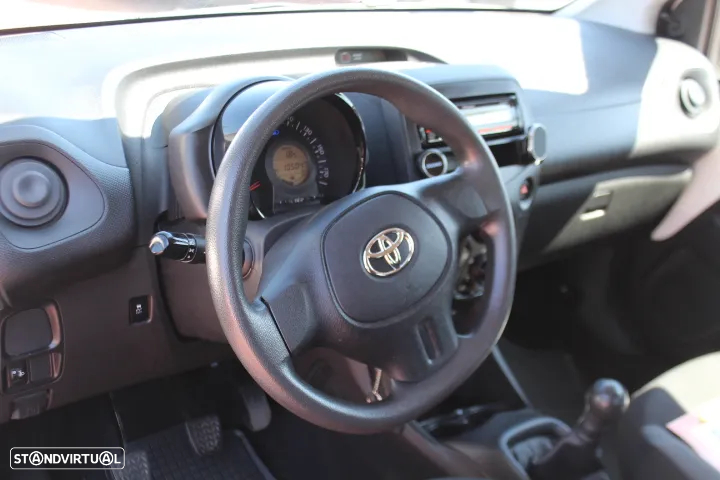 Toyota Aygo 1.0 - 24