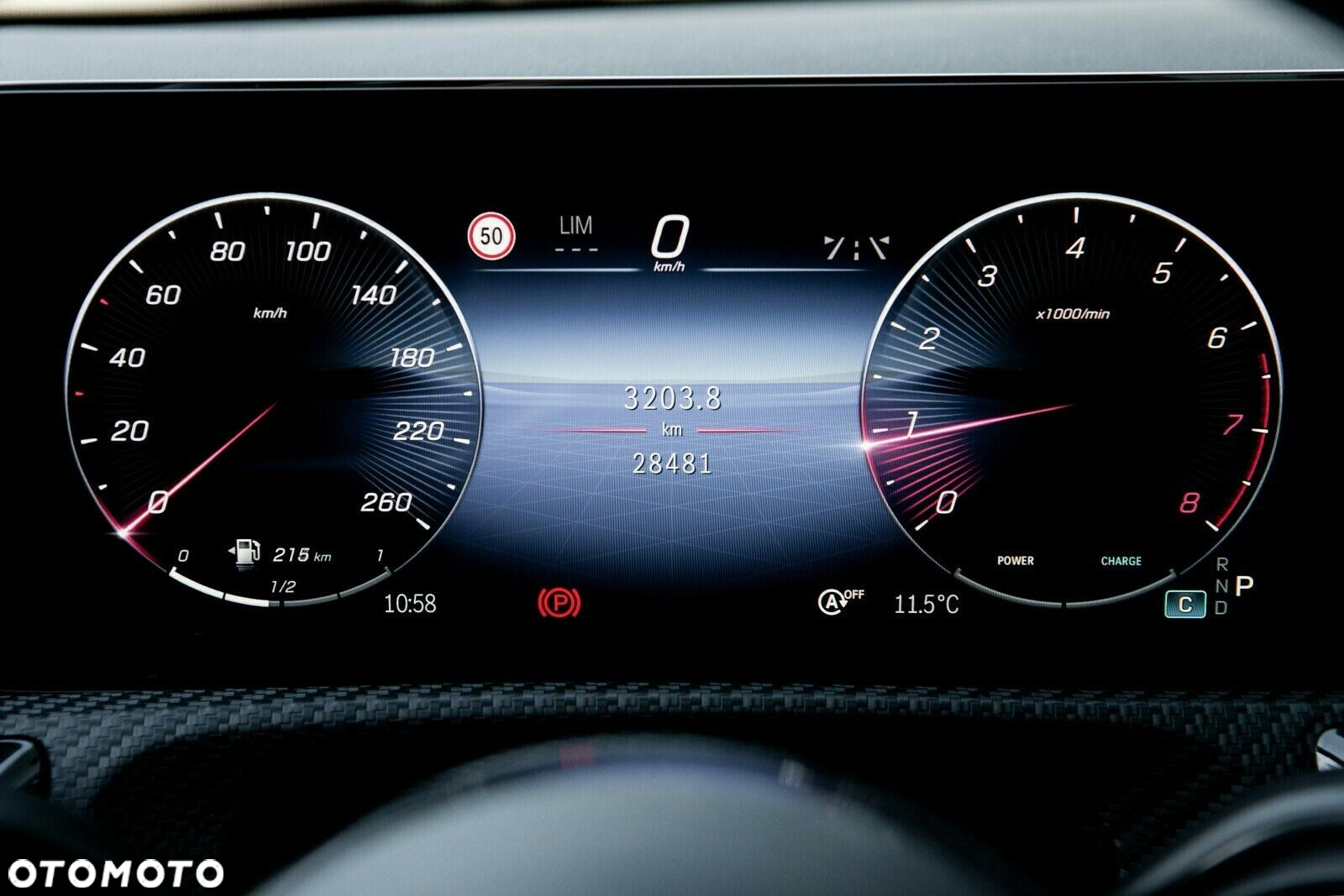 Mercedes-Benz CLA 200 7G-DCT - 34
