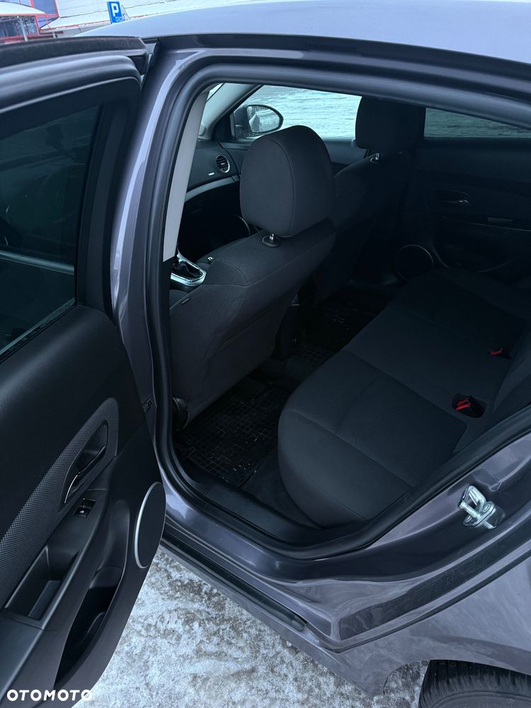 Chevrolet Cruze 2.0 D LT+ - 8