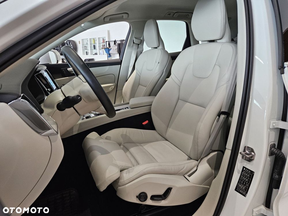 Volvo XC 60 - 18
