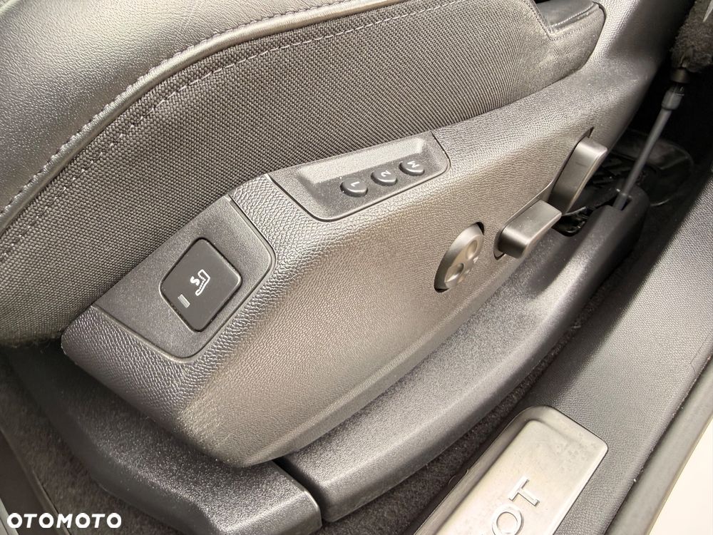 Peugeot 3008 BlueHDi 180 Stop & Start EAT8 GT - 13