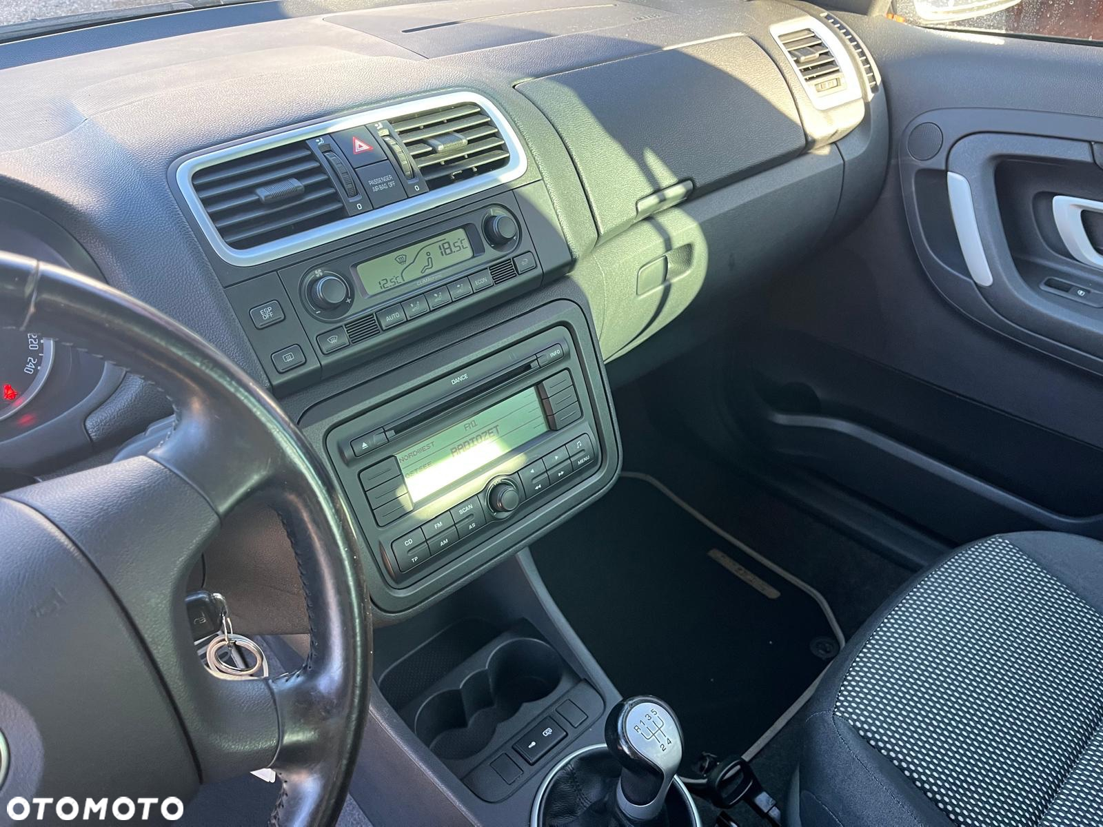 Skoda Roomster 1.6 16V Scout - 16