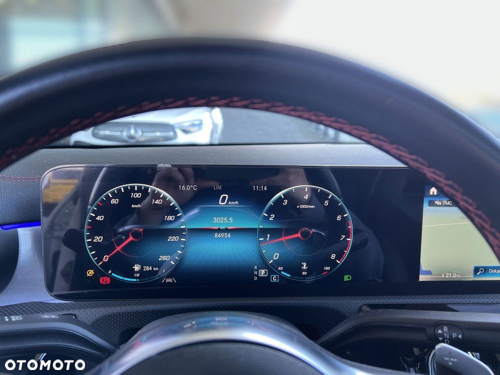 Mercedes-Benz CLA 180 AMG Line 7G-DCT - 17