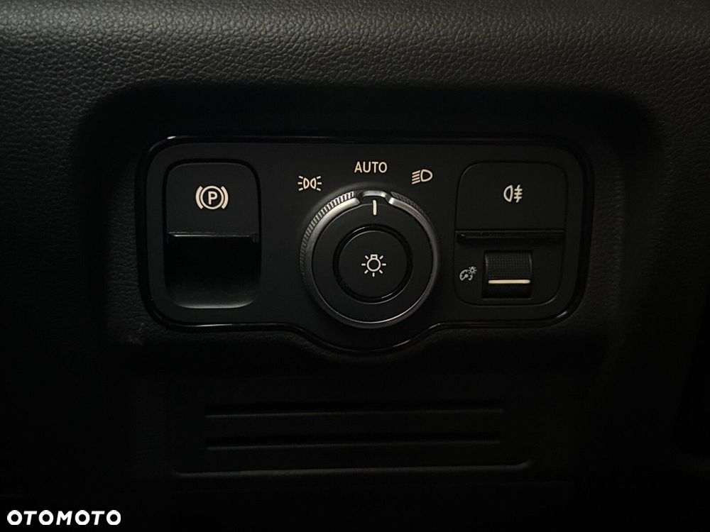 Mercedes-Benz Klasa T 180 d Progressive - 23