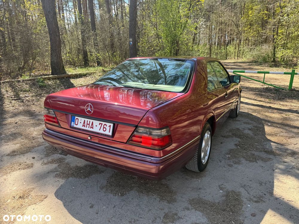 Mercedes-Benz W124 (1984-1993) - 10