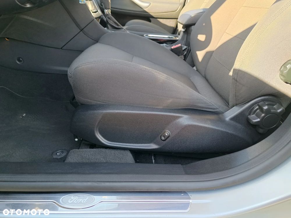 Ford Mondeo 2.0 T Titanium S MPS6 - 26