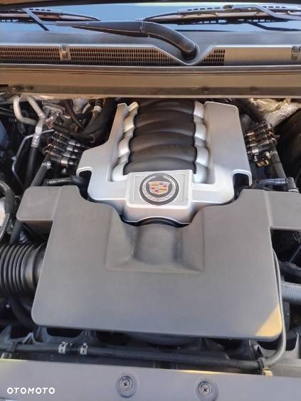 Cadillac Escalade - 5