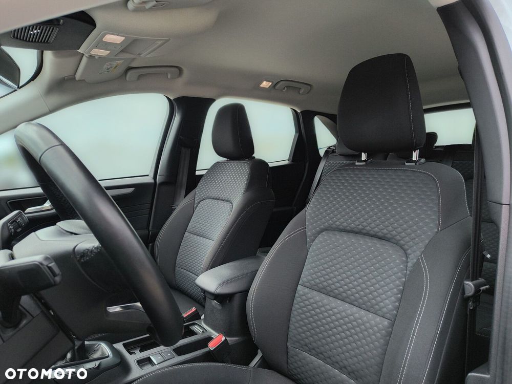 Ford Kuga - 12