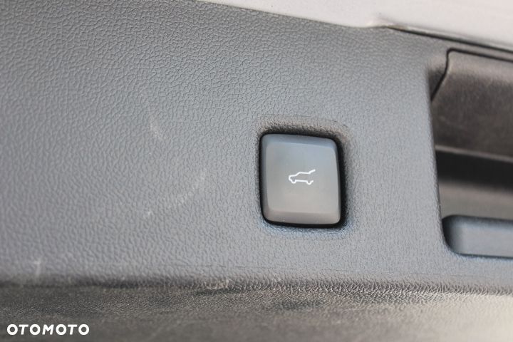 Ford Kuga 2.5P PHEV FWD Titanium X - 10