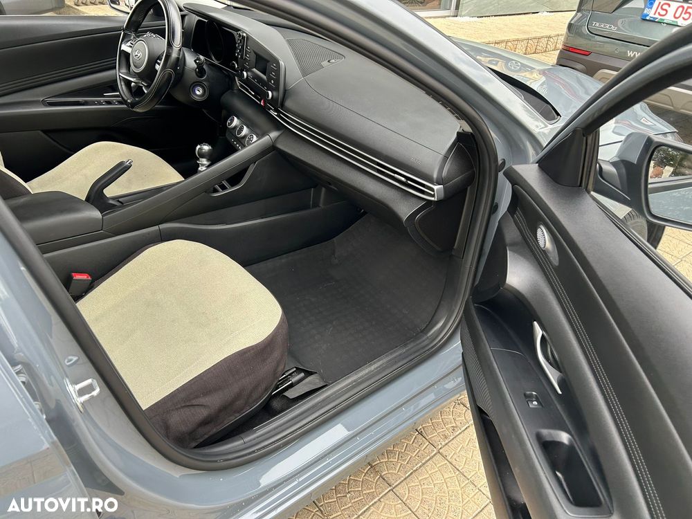 Hyundai Elantra 1.6 l 123 CP 6MT Classic - 7