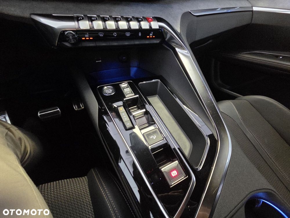 Peugeot 5008 1.5 BlueHDi GT S&S EAT8 - 25