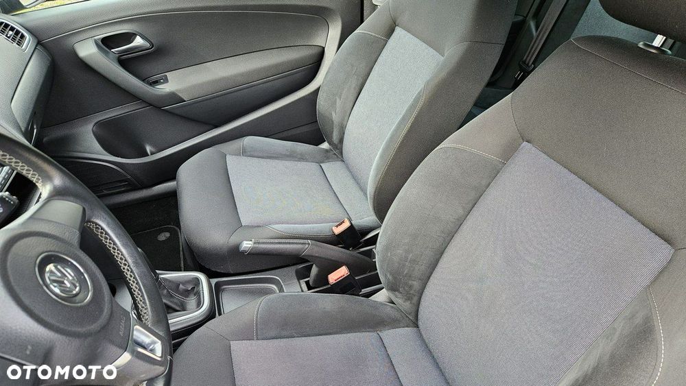 Volkswagen Polo 1.6 Tour Edition - 17