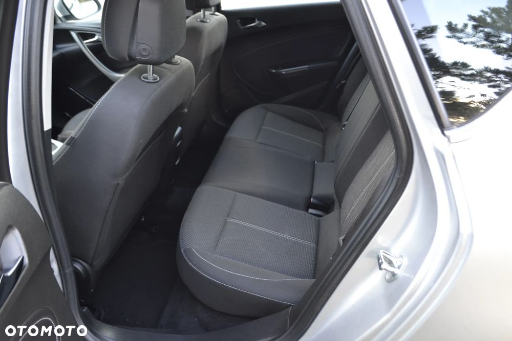 Opel Astra IV 1.6 T Sport - 17