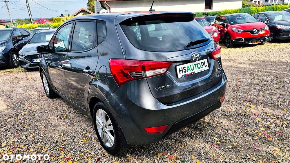 Hyundai ix20 1.6 Premium - 17
