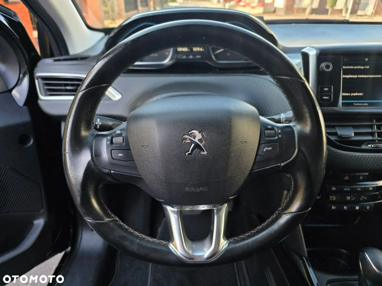 Peugeot 2008 1.2 Pure Tech Allure S&S EAT6 - 22