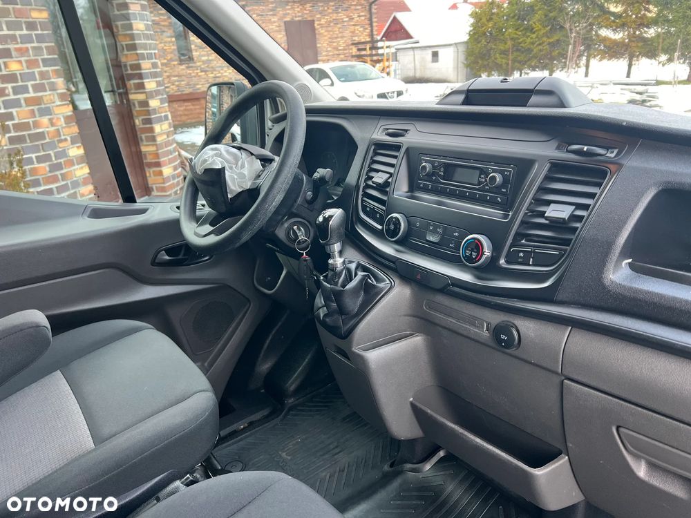 Ford Transit - 11