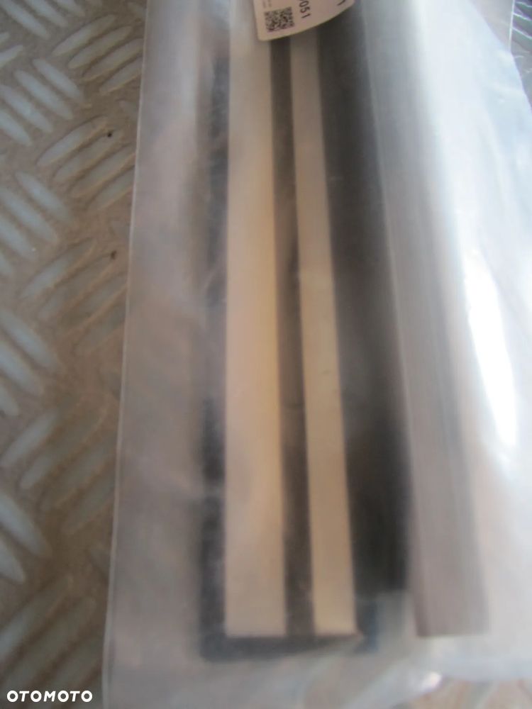 listwa 1246800735 - 4