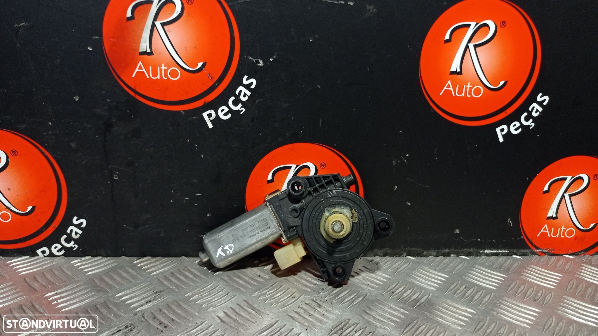 Motor Do Elevador Porta T.D Mercedes-Benz C-Class (W203) - 1