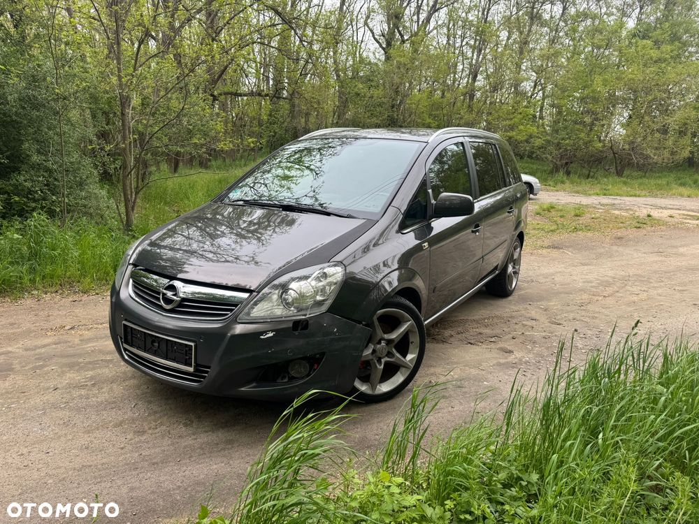 Opel Zafira 1.8 Design Edition - 2