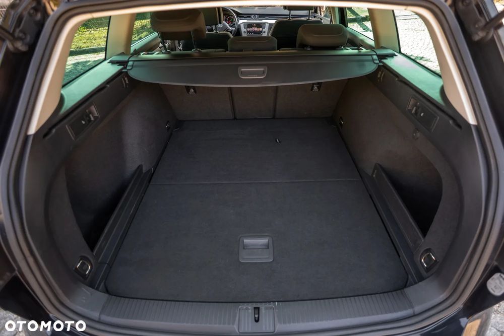 Volkswagen Passat Variant 2.0 TDI SCR DSG - 21
