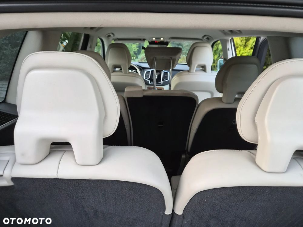 Volvo XC 90 - 5