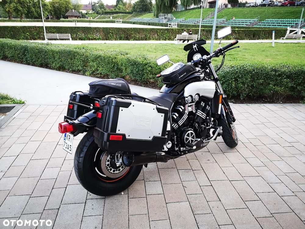 Yamaha V-MAX - 9