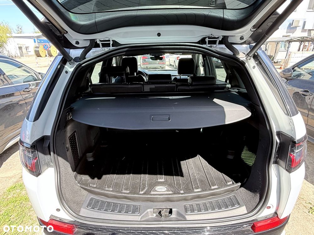 Land Rover Discovery Sport P200 R-Dynamic - 19