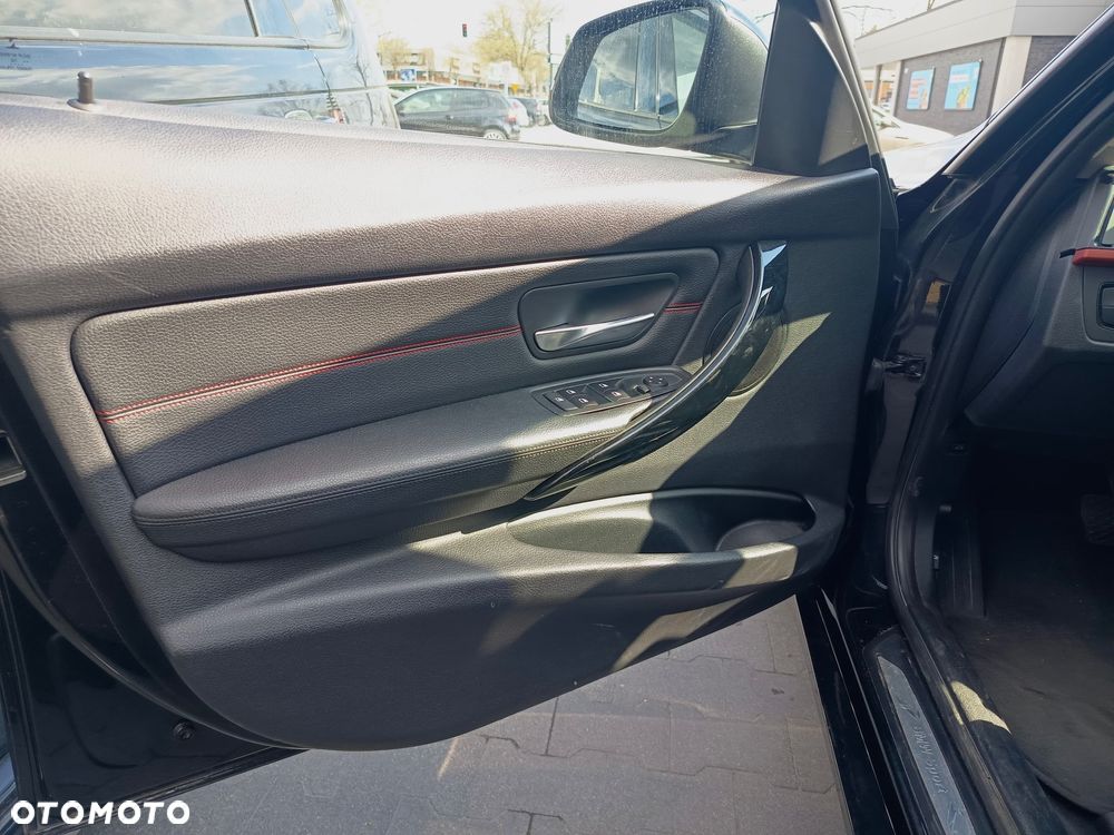 BMW Seria 3 316i Sport Line - 14