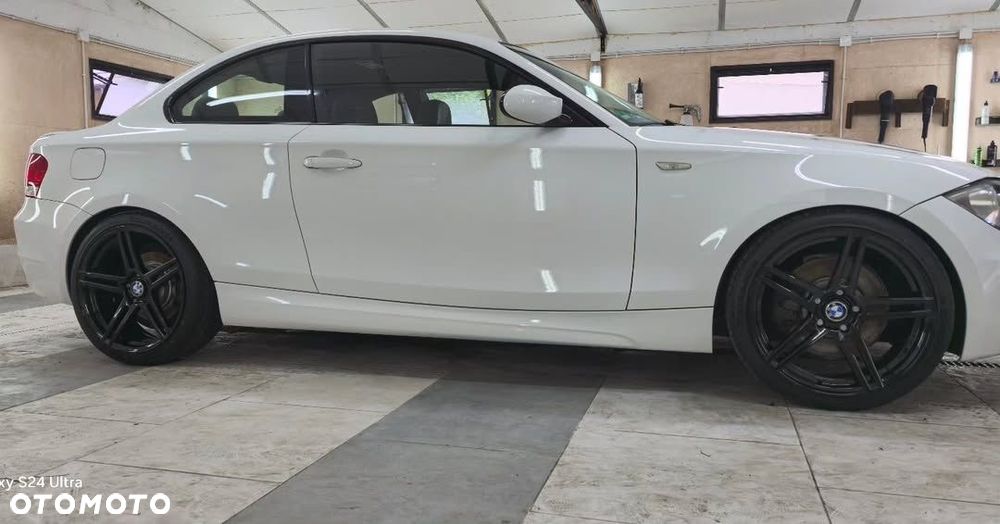 BMW Seria 1 123d - 4