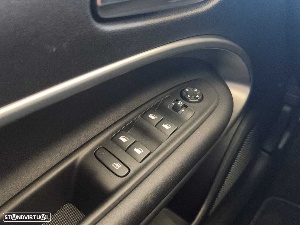 Jeep Avenger 1.2 GSE T3 Summit - 19