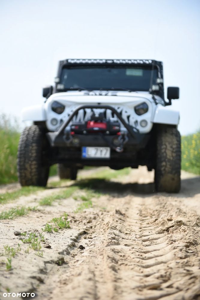 Jeep Wrangler - 3