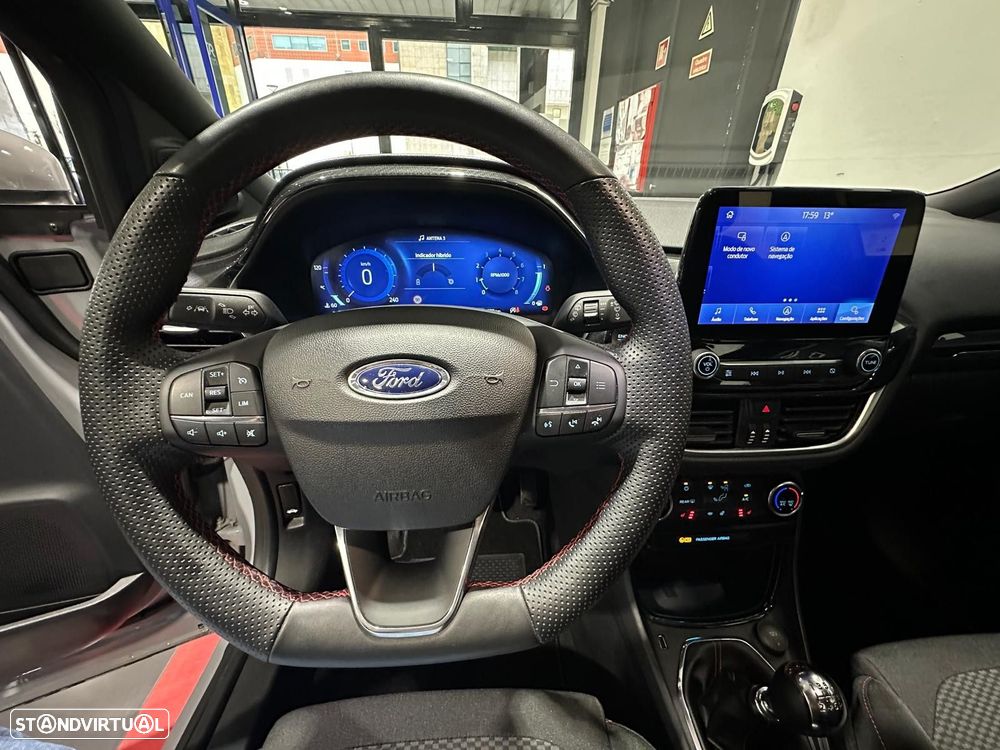 Ford Puma 1.0 EcoBoost Hybrid ST-LINE - 44