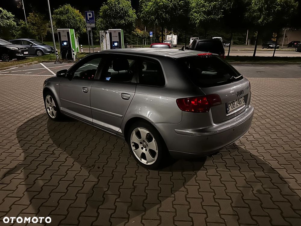 Audi A3 Sportback - 3