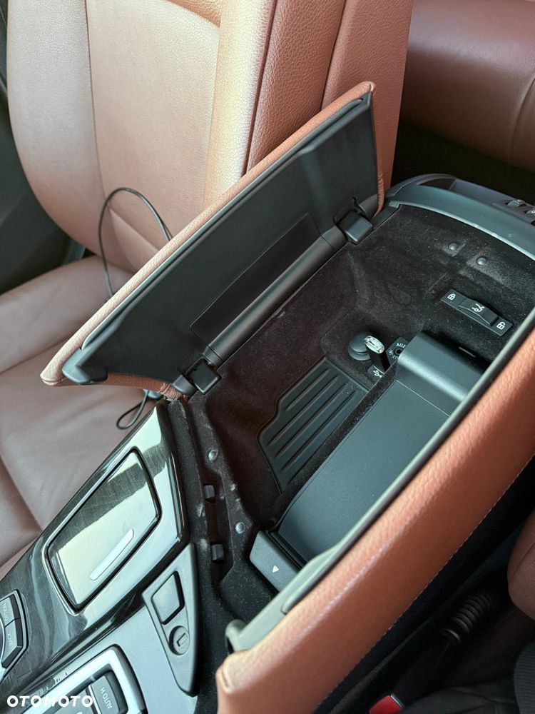 BMW Seria 5 - 22