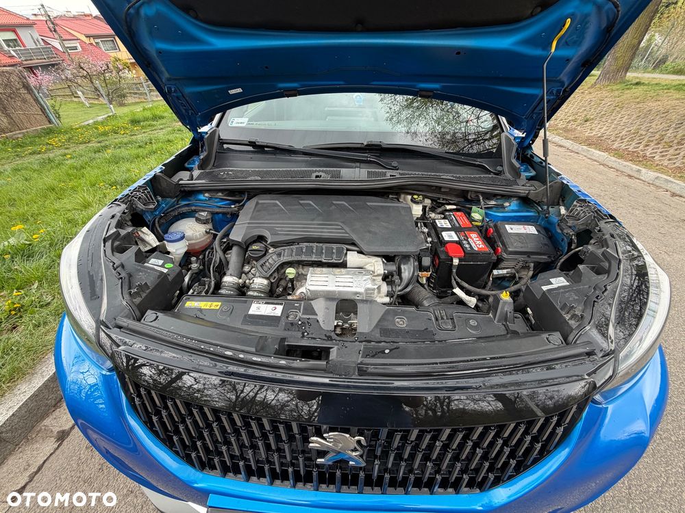 Peugeot 2008 PureTech 155 EAT8 GT - 9