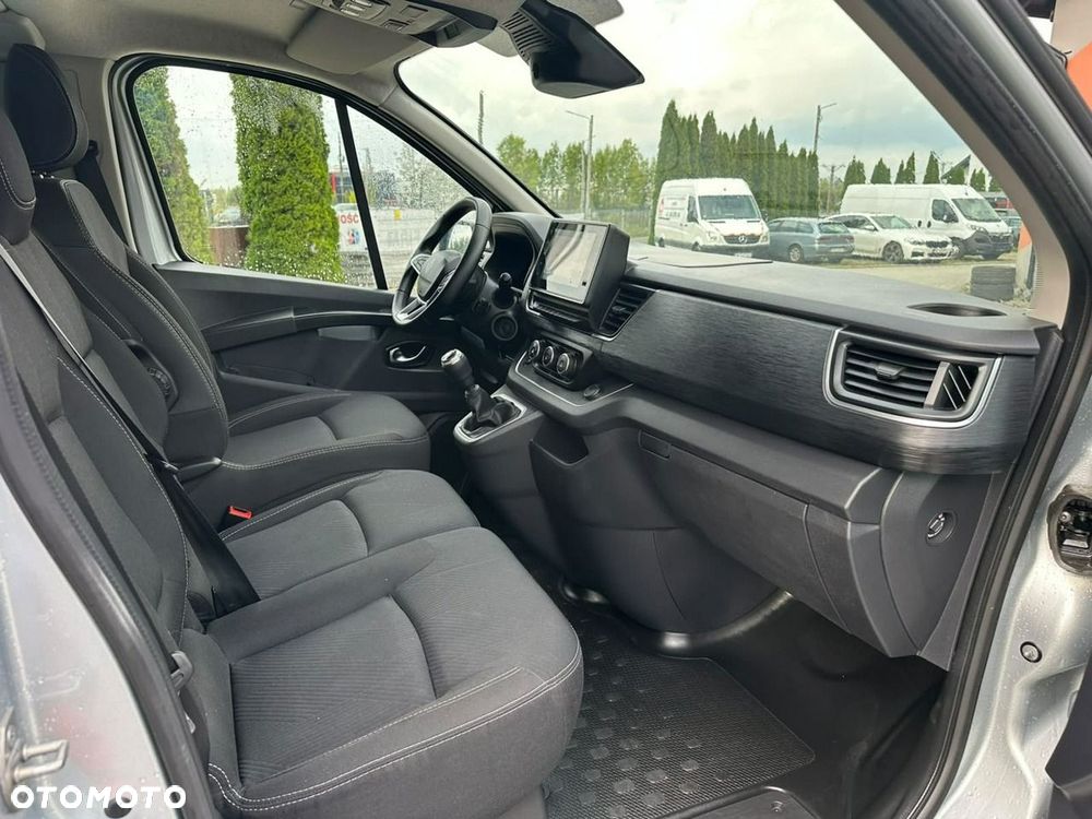 Renault Trafic - 21