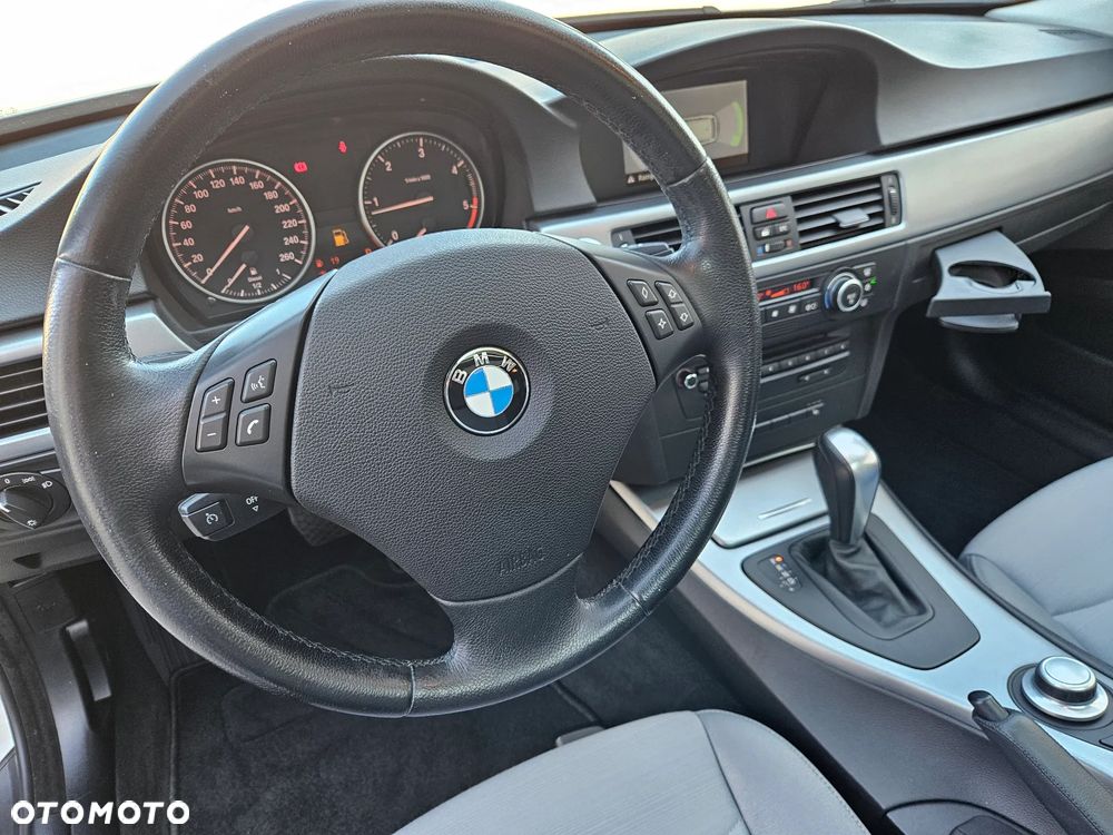 BMW Seria 3 320d DPF - 20