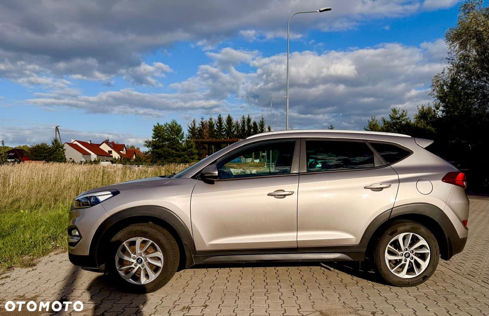Hyundai Tucson 1.6 GDI BlueDrive GO 2WD - 5
