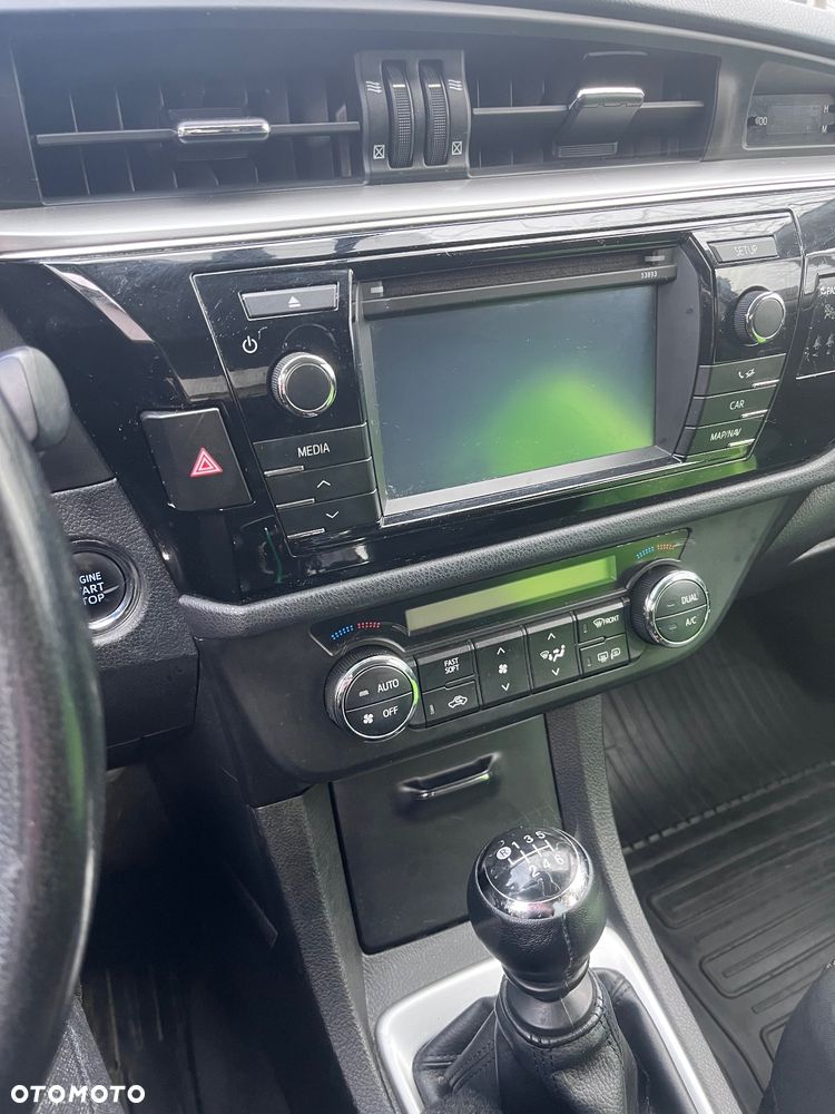 Toyota Corolla 1.6 Prestige - 4