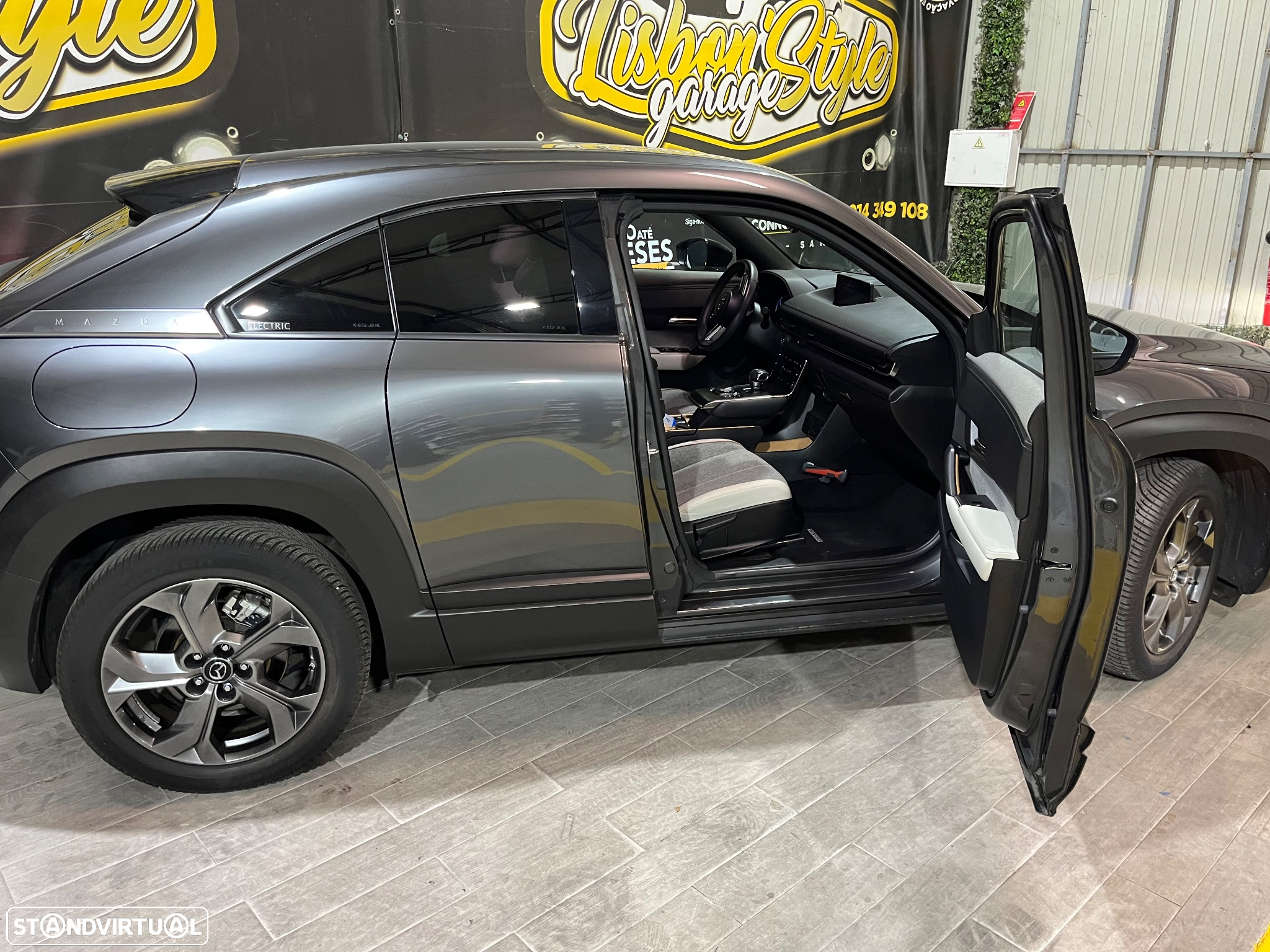 Mazda MX-30 e-SKYACTIV FIRST EDITION - 23