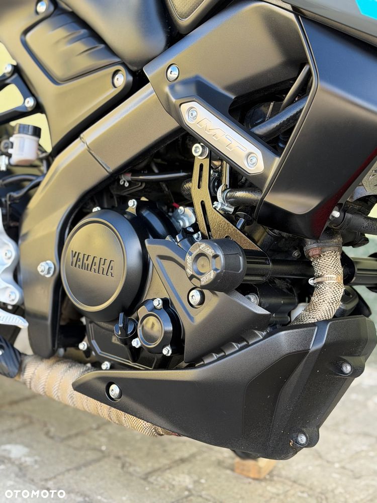 Yamaha MT - 5