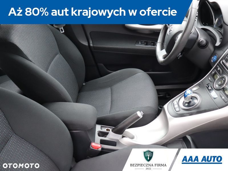 Toyota Auris - 10