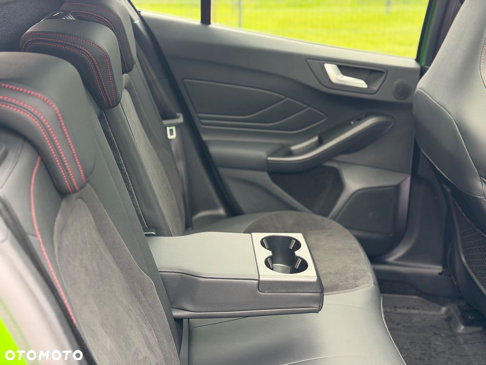 Ford Focus 2.3 EcoBoost ST X - 11