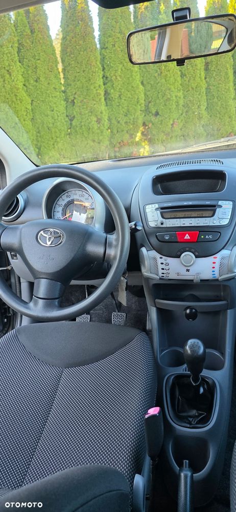 Toyota Aygo - 10