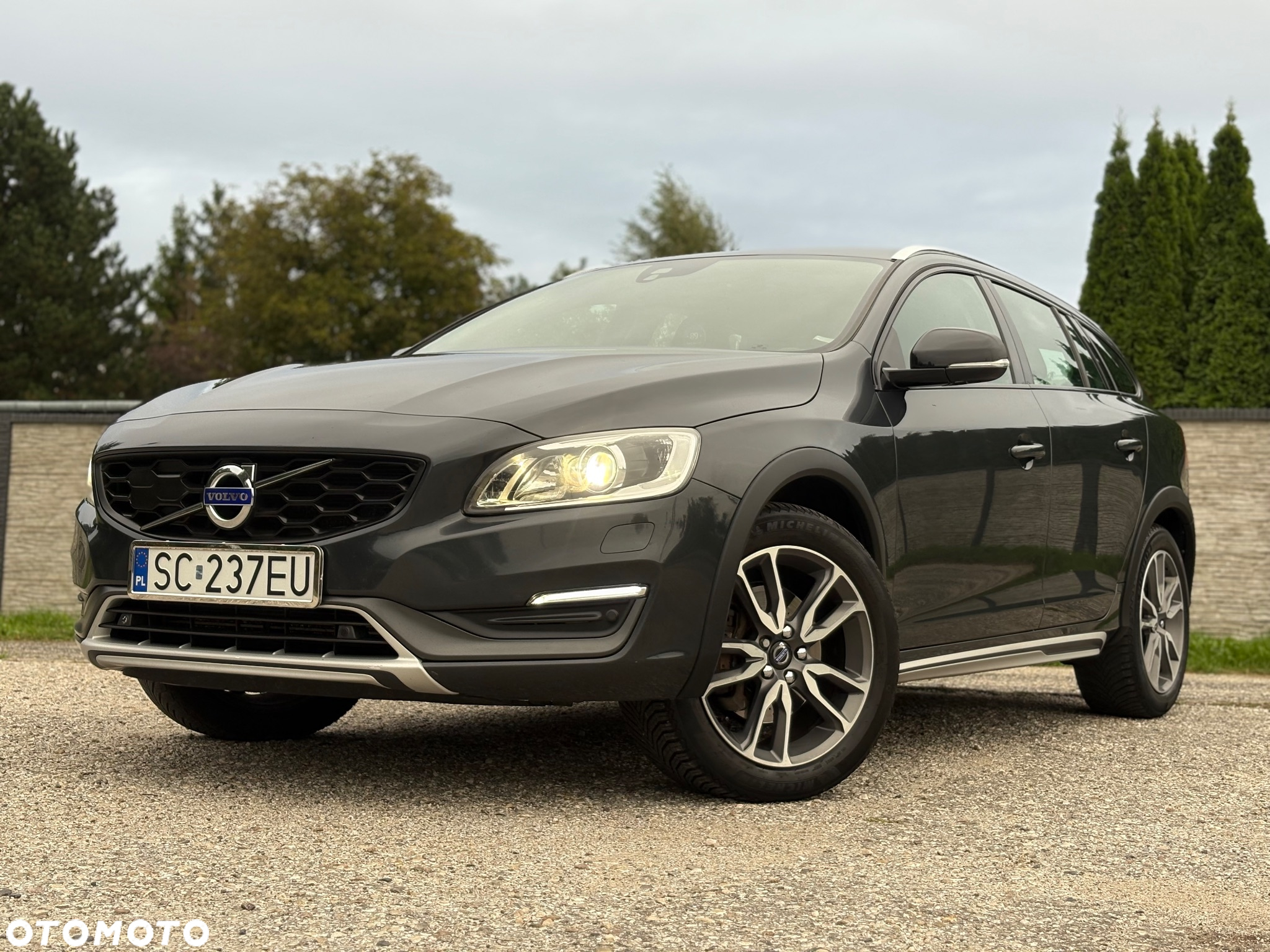 Volvo V60 Cross Country D4 Drive-E Momentum - 6