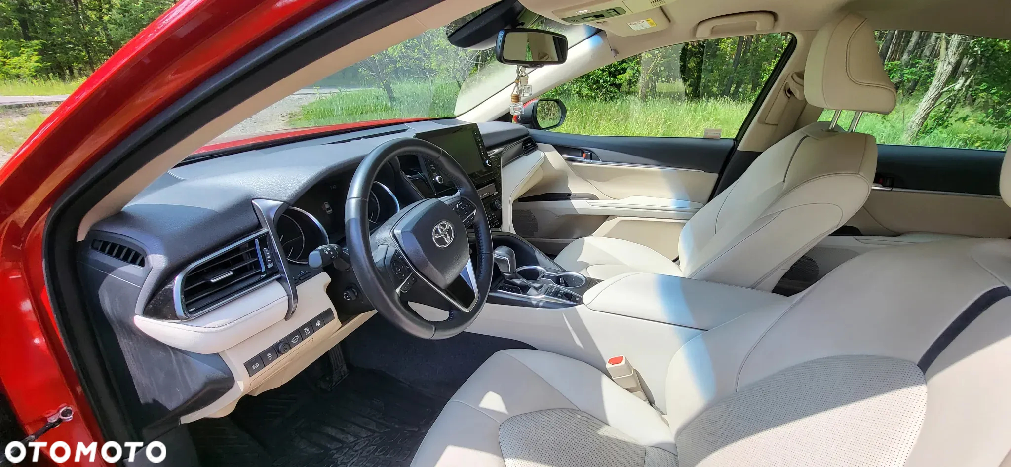 Toyota Camry 2.5 Hybrid Executive CVT - 11