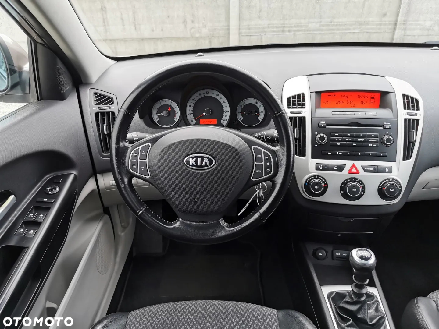 Kia Ceed - 7