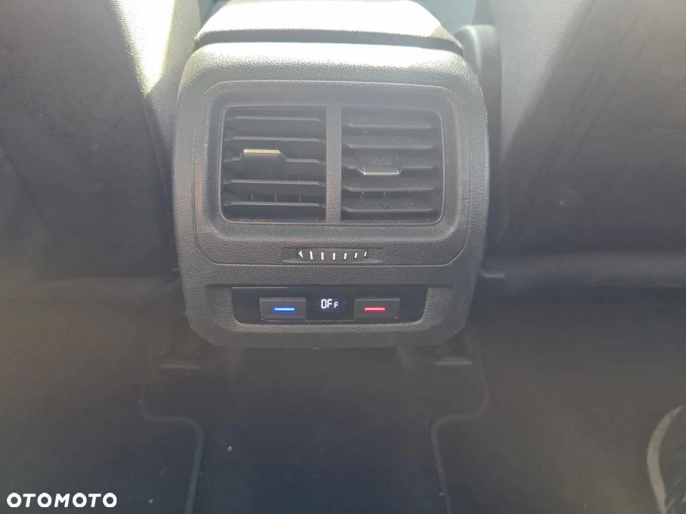 Volkswagen Touran 2.0 TDI BMT Highline DSG - 14